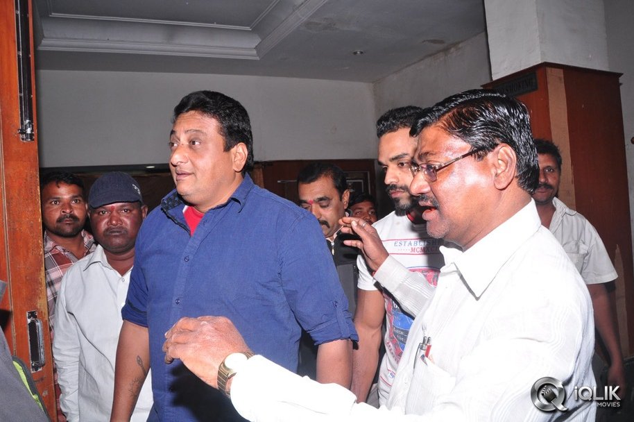 Aadu-Magadura-Bujji-Success-Meet